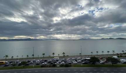 Apartamento para Venda em Florianópolis, Centro, 3 dormitórios, 3 suítes, 2 banheiros, 5 vagas