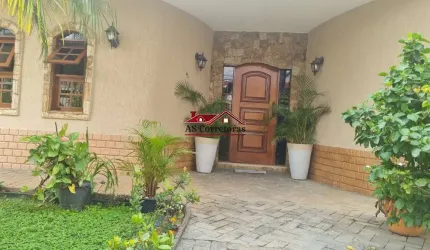 Não perca essa incrível oportunidade de adquirir uma Casa Térrea com Piscina na desejada City Bussocaba, em Osasco!