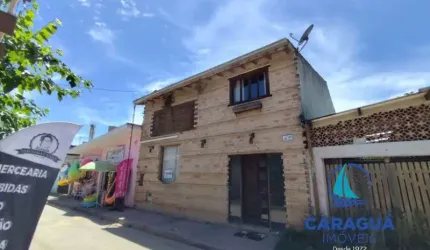 SOBRADO A VENDA CAPRICÓRNIO