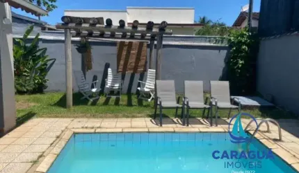 CASA MOBILIADA COM PISCINA CONDOMINIO FECHADO CARAGUATATUBA