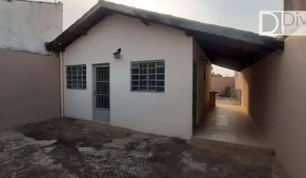 Casa com Quintal Amplo para Locação – Jardim Montreal, Sorocaba/SP