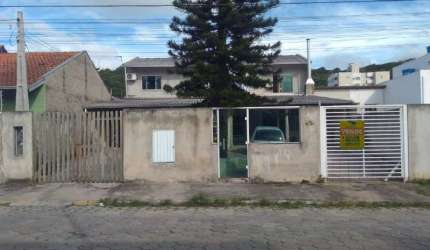Ótimo imóvel contendo 03 casas