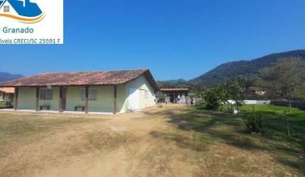 Amplo Terreno em Camboriú no bairro Braço