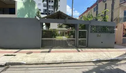 Casa com 2 dormitórios à venda, NAÇÕES, BALNEARIO CAMBORIU - SC