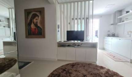 Apartamento mobiliado em Itapema no bairro Morretes, ótima localização.