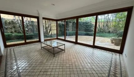 Casa com 8 quartos à venda na Avenida George Saville Dodd, 447, Jardim Guedala, São Paulo por R$ 9.900.000