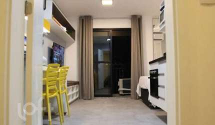 Apartamento com 1 quarto à venda na Avenida Duque de Caxias, 61, Santa Cecília, São Paulo por R$ 300.000