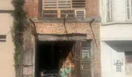 Ponto comercial à venda no Moinhos de Vento, Porto Alegre  por R$ 450.000
