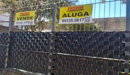 Casa com 2 quartos para alugar na Tristeza, Porto Alegre  por R$ 2.000