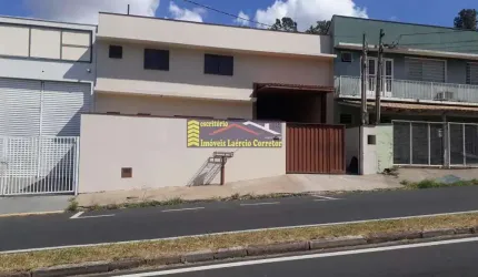 Barracão com 247m² de área, à Venda em Valinhos SP, bairro Jardim Pinheiros, excelente para que procura renda de locação
