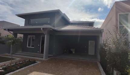 Casa Condomínio Venda em Valinhos SP 223m² constr, R$ 1.375.000,00 3 suites, Estuda Permutas e Aceita Financiamento