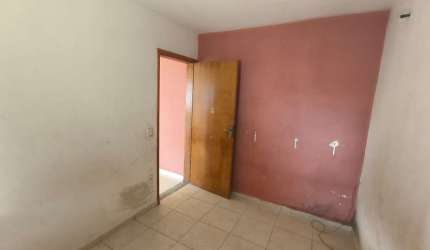 Casa Venda em Valinhos - R$ 395.000,00 aceita financiamento bancário, estuda veículos como parte pagamento