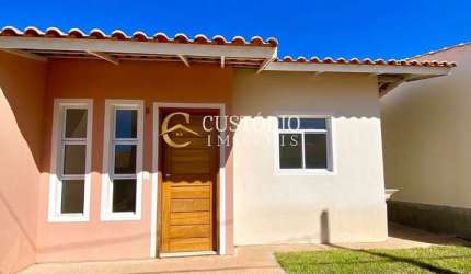 Casa em Condomínio à Venda ou Locação em Sorocaba-SP, Bairro Cajuru do Sul: 2 Quartos, 2 Salas, 1 Banheiro, 2 Vagas, 47m².