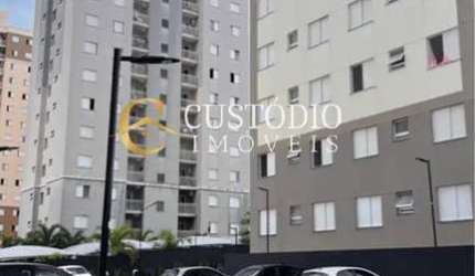 Apartamento à venda em Sorocaba-SP, Jardim São Carlos: 2 quartos, 2 salas, 1 banheiro, 1 vaga, 48m²!