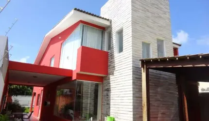 Casa para venda possui 200 metros quadrados com 4 quartos em Bonsucesso - Olinda - PE
