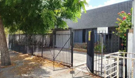 Imóvel para venda possui 200 metros quadrados com 5 quartos em Bairro Novo - Olinda - PE