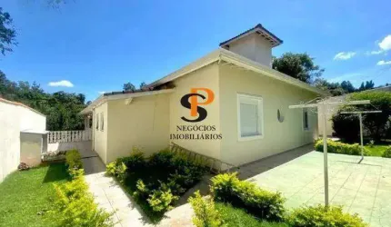 Casa à Venda no Condomínio Estância Marambaia em Vinhedo/SP