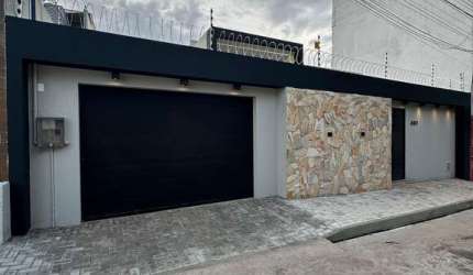 Casa Alto Padrão À Venda Com 4 Suítes - Bairro São José - Juazeiro do Norte/CE