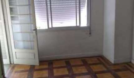 Apartamento com 2 quartos à venda na Avenida Cristóvão Colombo, 854, Floresta, Porto Alegre por R$ 370.000