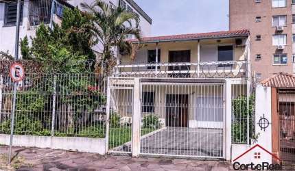 Casa com 2 quartos à venda na Avenida Grécia, 539, Passo da Areia, Porto Alegre por R$ 578.400