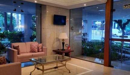 Apartamento com 3 quartos à venda na Rua Vinte e Quatro de Outubro, 471, Moinhos de Vento, Porto Alegre por R$ 839.000