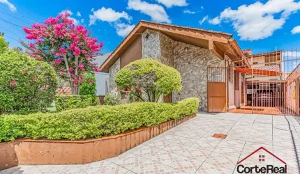 Casa com 5 quartos à venda na Rua Dário Totta, 2901, Cavalhada, Porto Alegre por R$ 625.000
