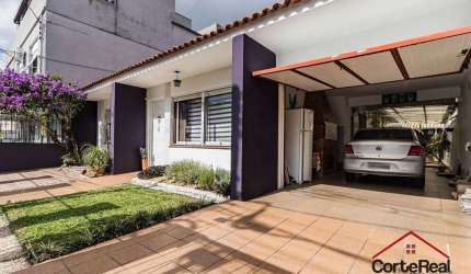 Casa com 3 quartos à venda na Rua Ministro Oliveira Lima, 405, São Sebastião, Porto Alegre por R$ 699.800