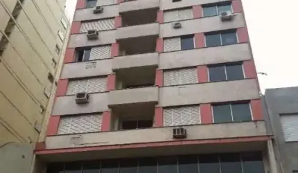 Apartamento com 1 quarto para alugar na Rua Duque de Caxias, 959, Centro Histórico, Porto Alegre por R$ 2.000