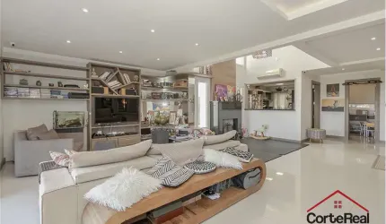 Casa com 4 quartos à venda na Rua Goitacaz, 333, Vila Assunção, Porto Alegre por R$ 1.690.000