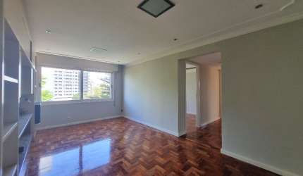 Apartamento com 3 dormitórios, suíte, sacada, 1 vaga de garagem
