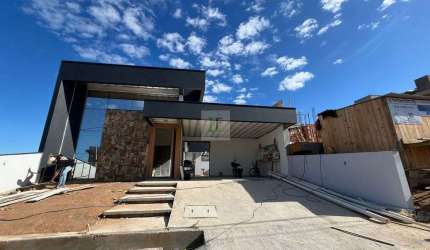 Casa 3 dormitórios com 1 suíte na Palhoça