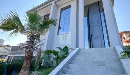 Casa com 4 Quartos e 4 banheiros à Venda, 339 m² por R$ 3.000.000,00