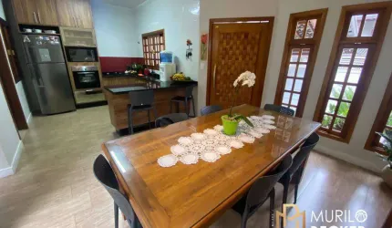 Casa para venda com 3 quartos no Bairro Vila Branca