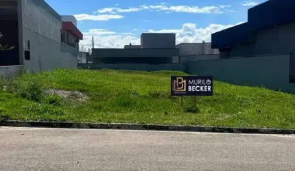 Terreno de 300m² no  Condomínio Terras do Vale