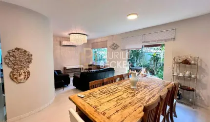 Casa Térrea à venda em condomínio 3 dormitórios , 225 m²  Bairro Urbanova