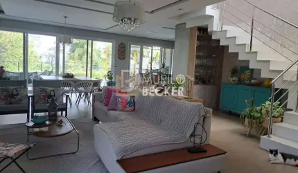 Aluga-se casa MOBILIADA de 5 quartos - 320m² - no bairro Urbanova