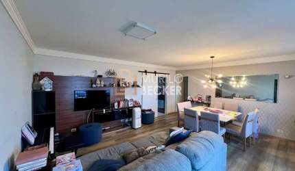 Apartamento à venda de 120m², 3 quartos no Bairro Vila Adyana