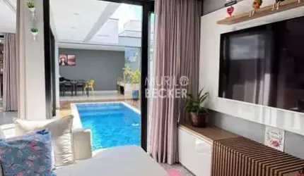 Casa a venda mobiliada no Res. Fogaça de 3 quartos com sacada e piscina