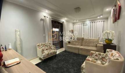 Casa a venda com 3 quartos no Jardim Colônia em Jacareí