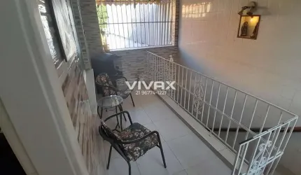 Casa com 2 quartos à venda na Rua Miguel Ângelo, Cachambi, Rio de Janeiro, 81 m2 por R$ 265.000