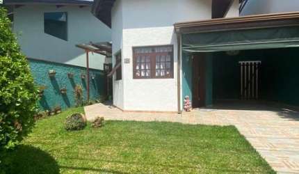 Casa em Condomínio para Venda em Valinhos, Lenheiro, 3 dormitórios, 1 suíte, 2 banheiros, 2 vagas