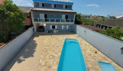 Casa/ Sobrado à venda  com 8 quarto(s)
