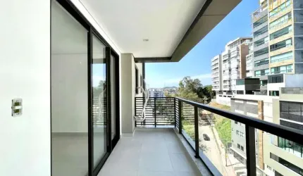 Apartamento para Venda em Juiz de Fora, Cascatinha, 2 dormitórios, 1 suíte, 2 banheiros, 2 vagas
