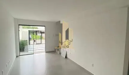 Sobrado 2 Suites 1 Vaga de garagem em Porto Belo