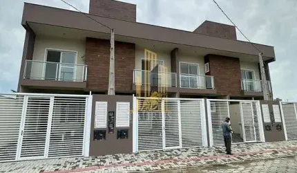 Sobrado Geminado 3 Quartos em Porto Belo