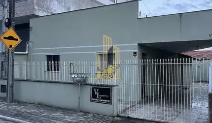 Casa de 3 Quartos em Balneário Perequê