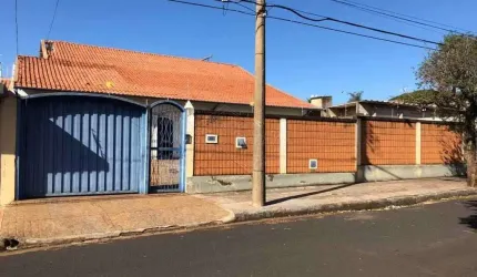 Casa com 4 quartos à venda na Vila Harmonia, Araraquara , 322 m2 por R$ 1.600.000