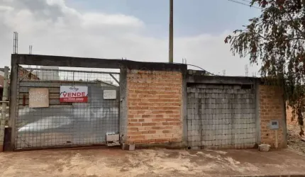 Terreno à venda no Jardim Pinheiros (Vila Xavier), Araraquara  por R$ 150.000