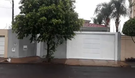 Casa com 3 quartos à venda na Vila Melhado, Araraquara , 240 m2 por R$ 610.000