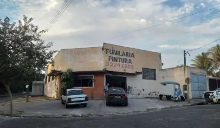 Barracão / Galpão / Depósito à venda no Jardim Roberto Selmi Dei, Araraquara , 261 m2 por R$ 290.000